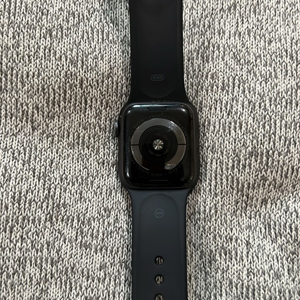 APPLE WATCH - Picture 2 of 4